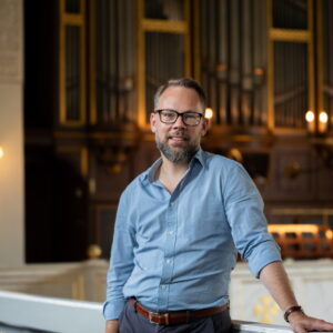 Organist Philip Schmidt-Madsen og orglet i Sct. Matthæus Kirke